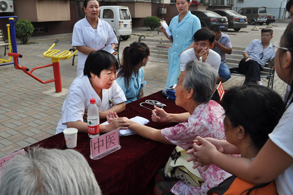 唐山京顺中医医院举办大型义诊活动